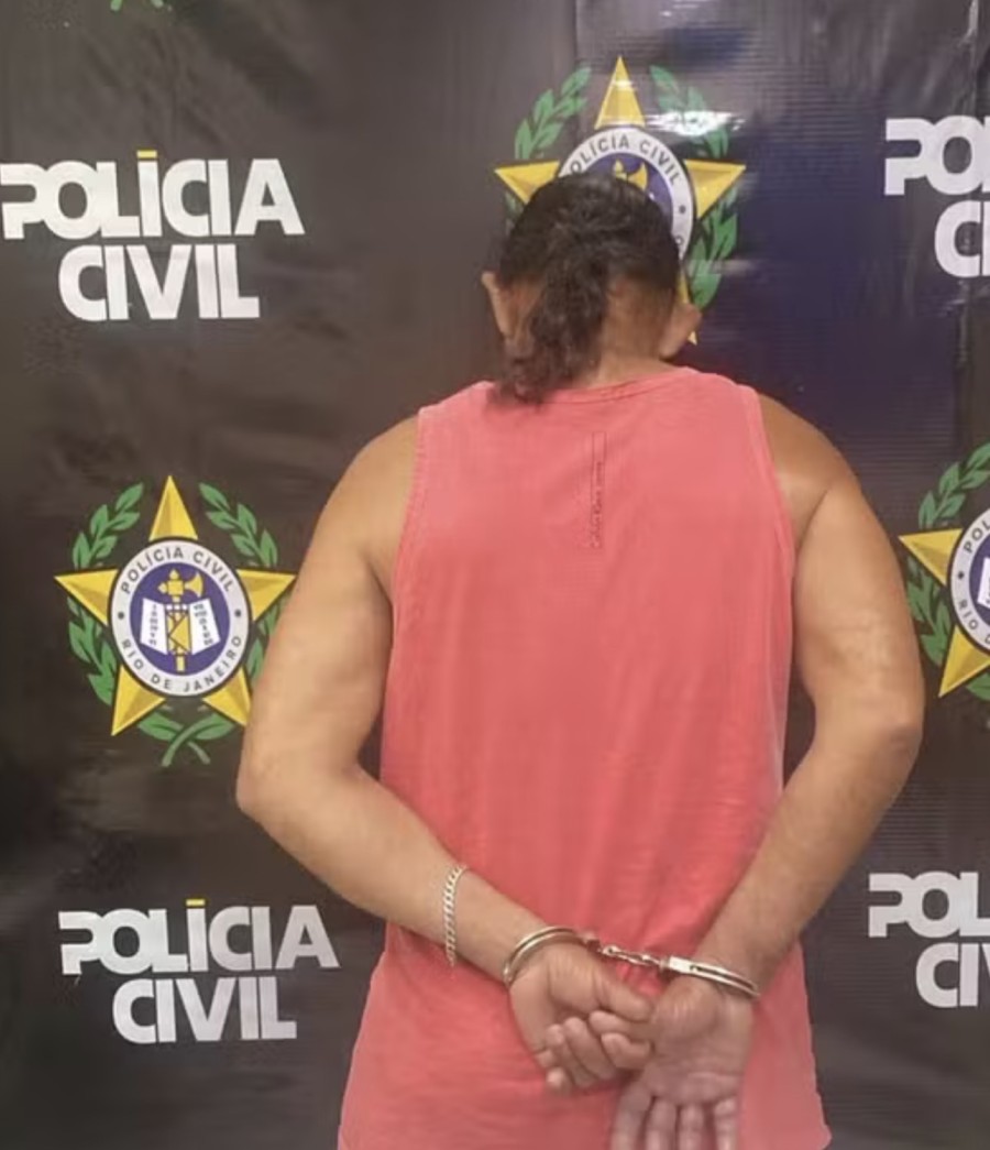 Padrasto acusado de estuprar criança por 4 anos no ES é preso em Arraial do Cabo
