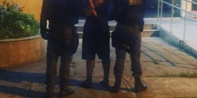 0D76535F-80DA-44F1-B272-497B15E96D49