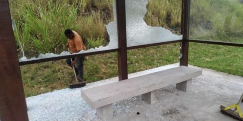 1E486938-1004-416B-8A5D-959B23C7914A