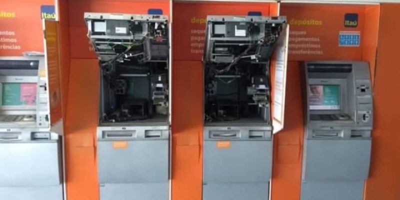 3890E40D-3450-4B92-9004-04A301C7A0C2