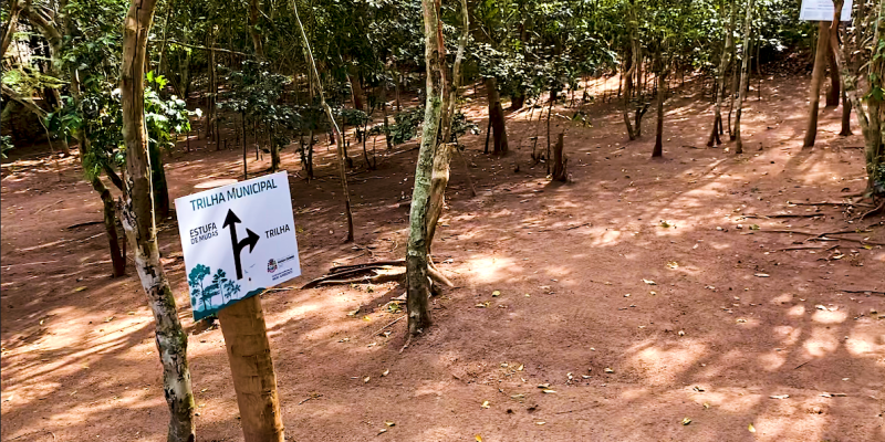 3AB13A6D-95A1-4886-B42E-F6D4CF8D6018