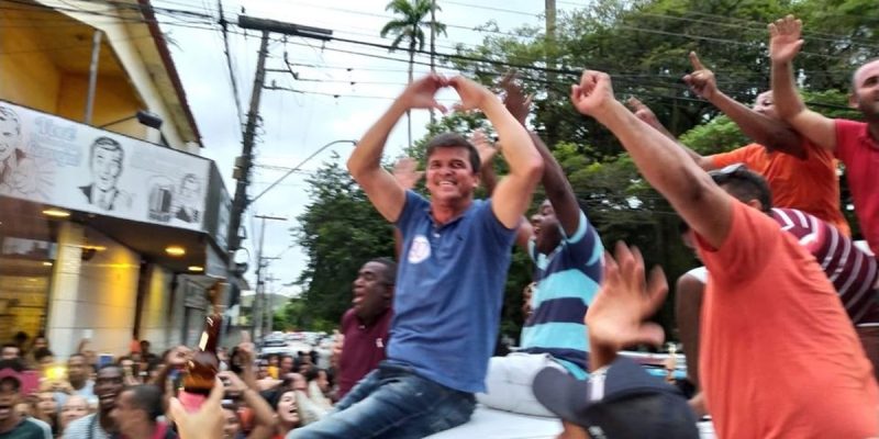 5C18C898-27BB-4FCA-AC93-53EBA9CB271C