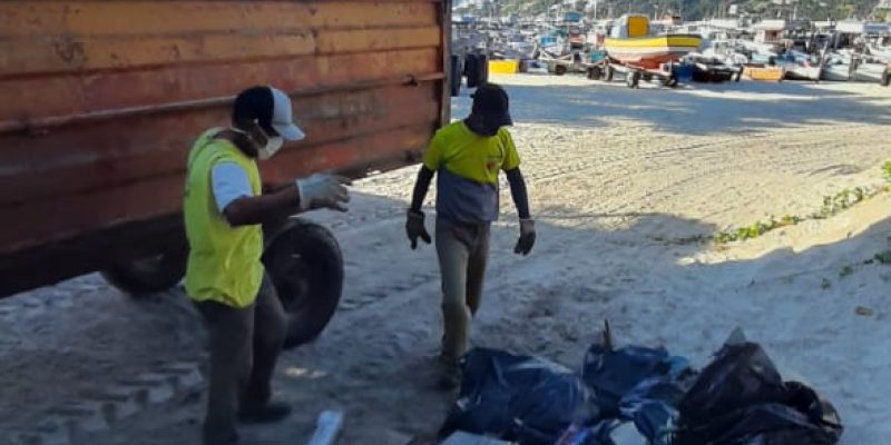 781AC3CF-F24C-4111-AA39-20D24D6AD11D