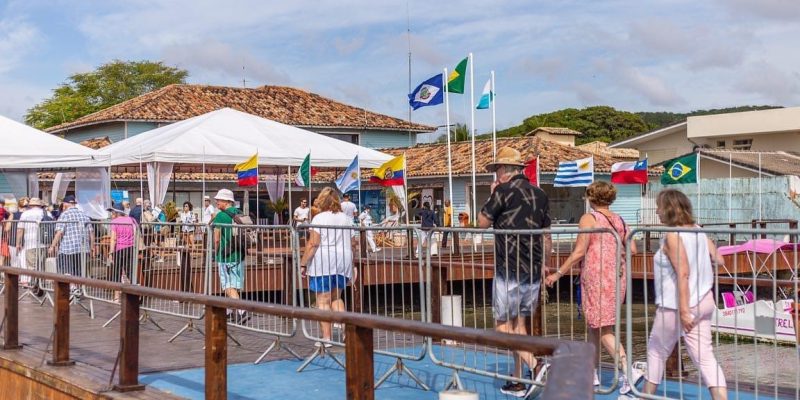 80469C1E-90AA-40C5-960A-385BB413E5AA