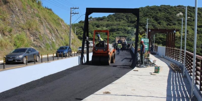 8F750B9B-5B9C-4E37-904A-BA6BCCE7C37C