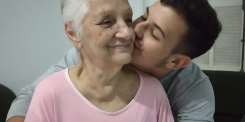 990E3031-E50F-40FA-A08C-1ABE2AA160E1