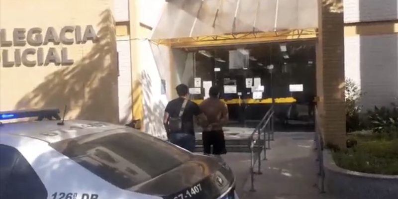 B210E635-E454-4D3C-AF2B-0217DCE30F7A