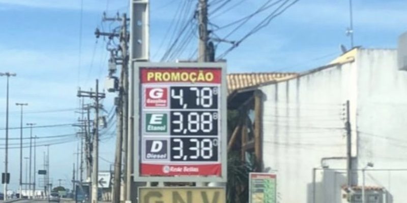 B5E58E15-DAA3-4F69-81EF-98F43E4223BD