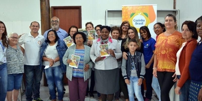 ENCERRAMENTO DO PROGRAMA “COZINHA BRASIL” É MARCADO POR PALESTRA E OFICINA DE EDUCAÇÃO ALIMENTAR