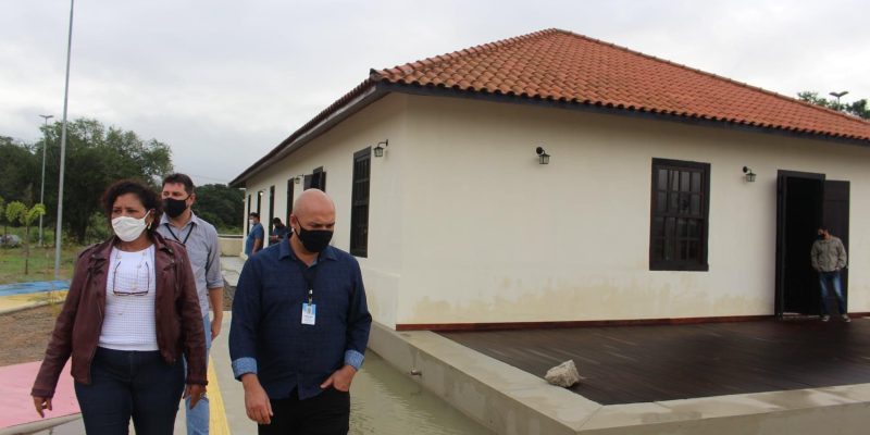 F3395BDA-B5DE-4F63-995B-1349AD6D419A