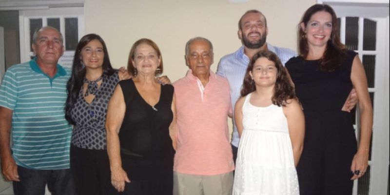 Família Shangri-lá: Antonio, Ana Cláudia, Sueli , Jorge Durão, Leandro Camila e Catarina