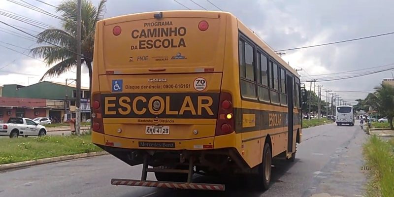 Onibus-Escolar
