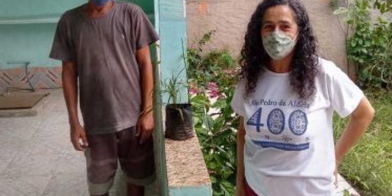 Projeto do CRAS Alecrim distribui mudas de plantas