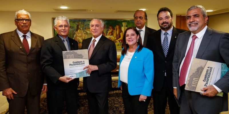 empresarios-de-macae-reunem-se-com-michel-temer-em-prol-do-aeroporto-de-macae-1-