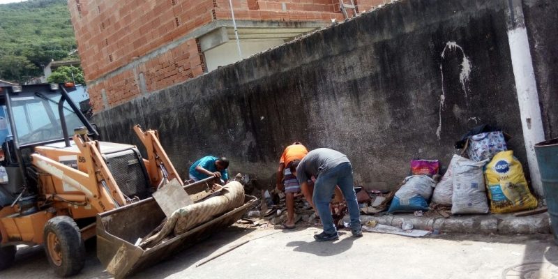 f5aa8306dc292f882825